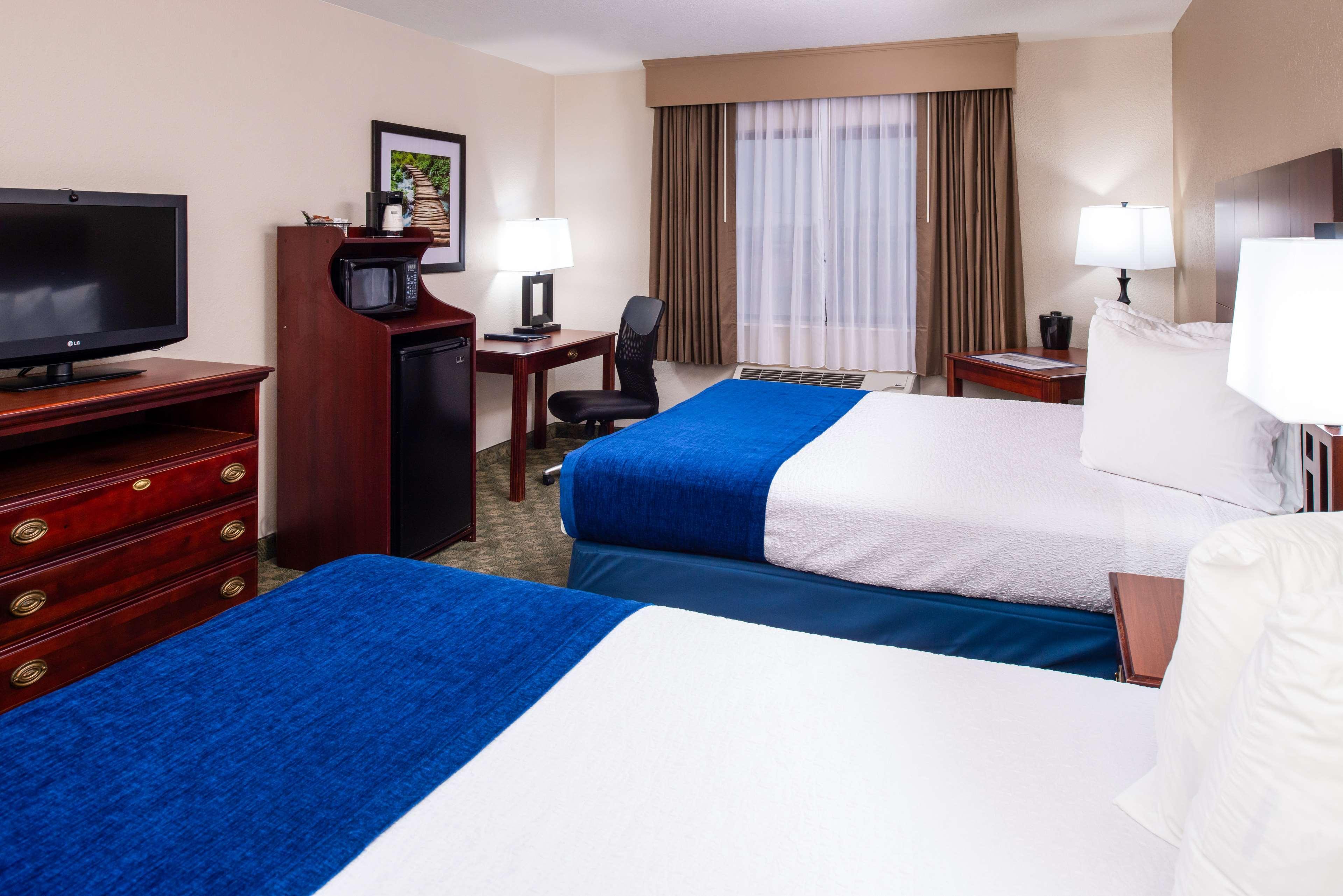 Best Western Big Spring Lodge Neosho Εξωτερικό φωτογραφία