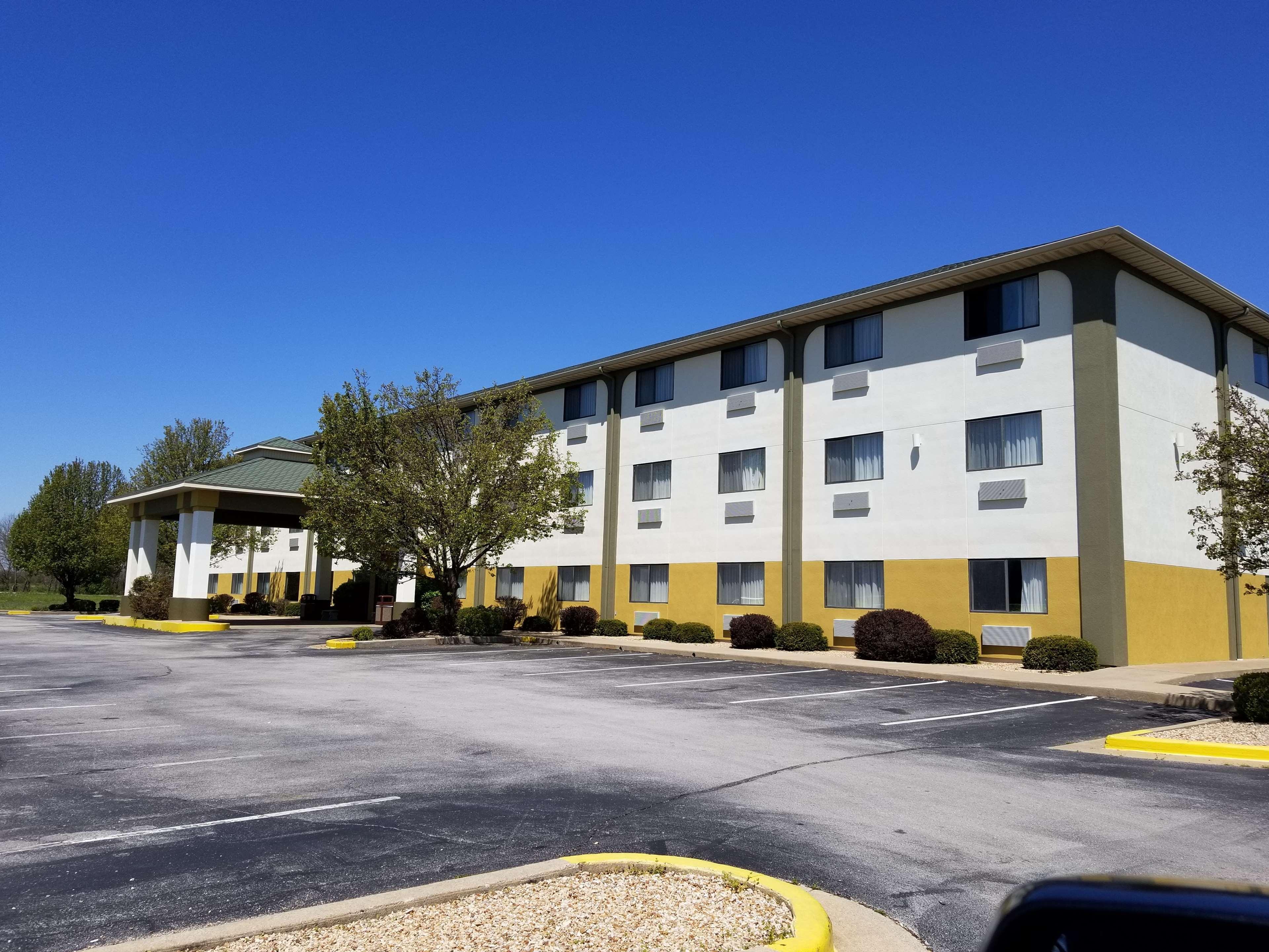 Best Western Big Spring Lodge Neosho Εξωτερικό φωτογραφία